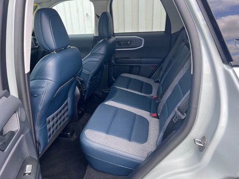 Used 2022 Ford Bronco Sport Outer Banks w/ Tech Package image 13