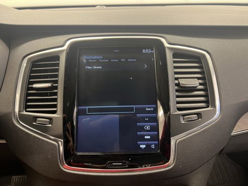 Used 2018 Volvo XC90 T5 Momentum w/ Convenience Package image 12