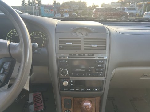 Used 2004 INFINITI I35 w/ Cold Weather Pkg image 9