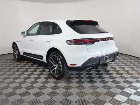 New 2025 Porsche Macan image 3