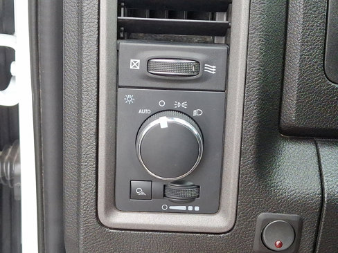 Used 2022 RAM 1500 Tradesman w/ Chrome Appearance Group image 30