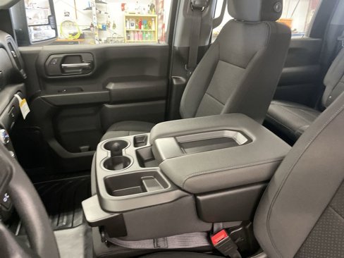 New 2024 GMC Sierra 2500 Pro image 21
