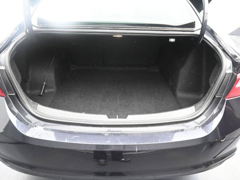 Used 2023 Chevrolet Malibu LT image 11