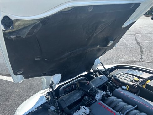 Used 2004 Chevrolet Corvette Coupe w/ Preferred Equipment Group image 21