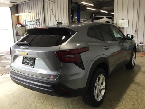 New 2025 Chevrolet Trax LS w/ LS Convenience Package image 4