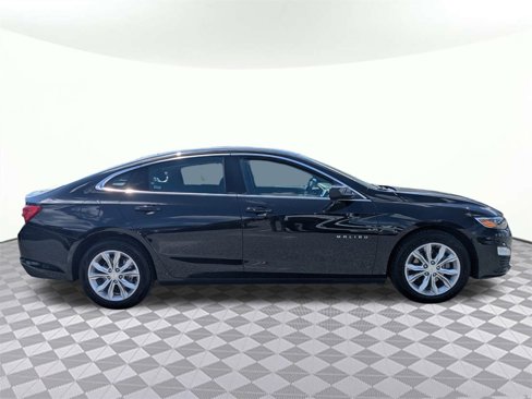 Used 2024 Chevrolet Malibu LT image 2