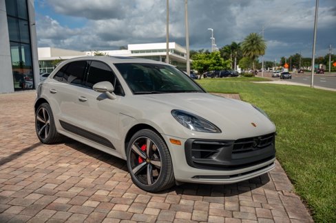 Used 2023 Porsche Macan GTS image 9