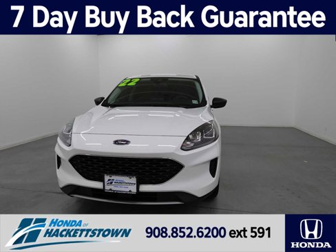 Used 2022 Ford Escape SE image 1