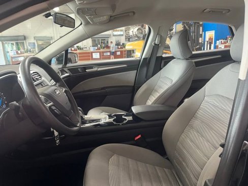 Used 2016 Ford Fusion S image 23