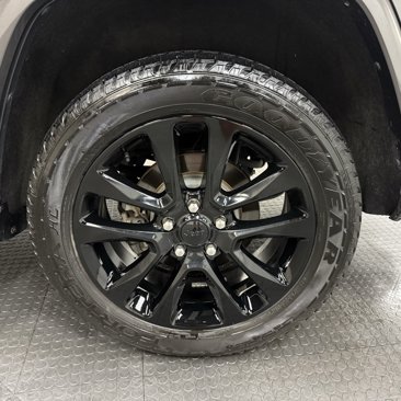 Used 2019 Jeep Grand Cherokee Altitude image 11