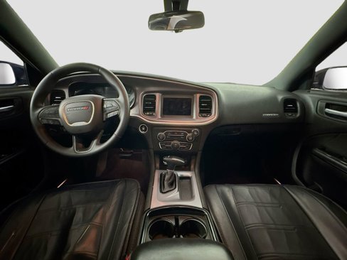 Used 2019 Dodge Charger SXT image 35