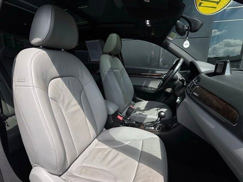 Used 2017 Audi Q3 2.0T Premium Plus w/ Premium Plus Package image 38