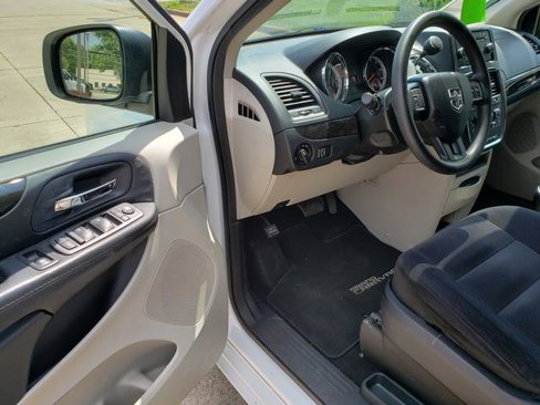 Used 2015 Dodge Grand Caravan SE w/ Quick Order Package 29E SE image 10