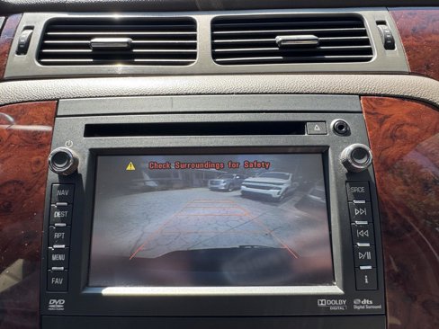 Used 2013 Chevrolet Tahoe LTZ image 25