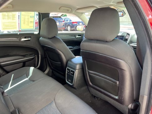 Certified 2019 Chrysler 300 Touring image 24