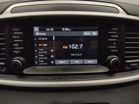 Used 2020 Kia Sorento LX image 22