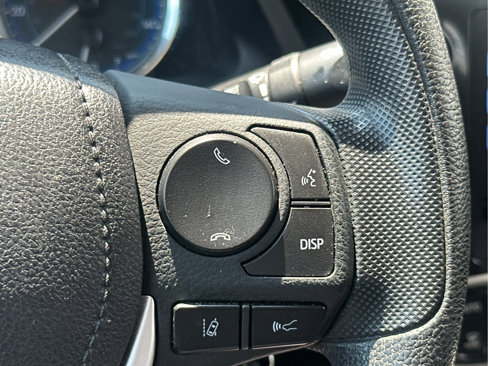 Used 2018 Toyota Corolla LE image 26