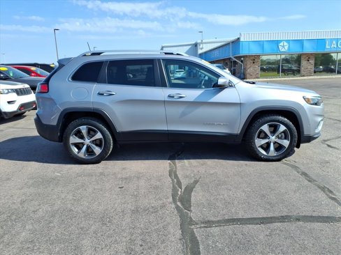Used 2019 Jeep Cherokee Limited w/ Luxury Group image 18