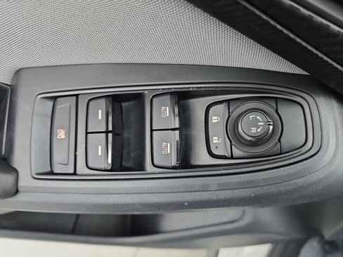 Used 2018 Subaru Crosstrek 2.0i Premium image 27