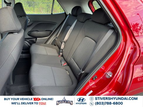 New 2025 Hyundai Venue SE image 18