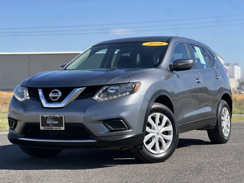 Used 2015 Nissan Rogue S image 1
