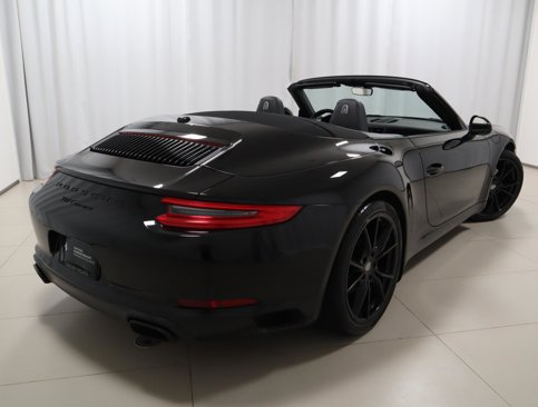 Used 2018 Porsche 911 Carrera image 5