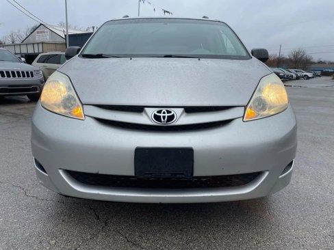 Used 2006 Toyota Sienna CE image 8