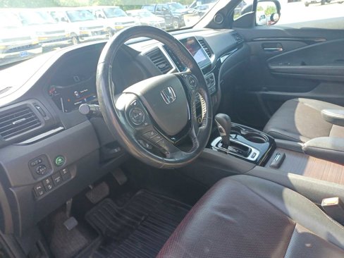 Used 2018 Honda Ridgeline Black Edition image 8