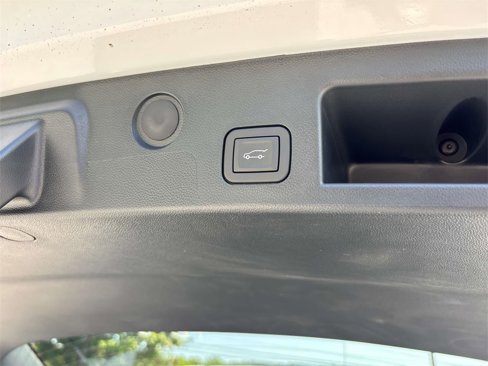 New 2025 Chevrolet Equinox LT w/ Convenience Package II image 5
