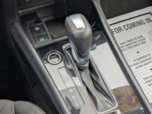 Certified 2023 Nissan Kicks SV image 16