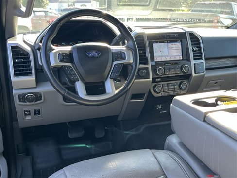 Used 2018 Ford F150 Lariat image 27