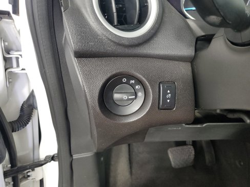 Used 2014 Ford Fiesta SE image 25
