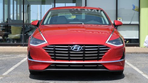 Used 2020 Hyundai Sonata SE image 2