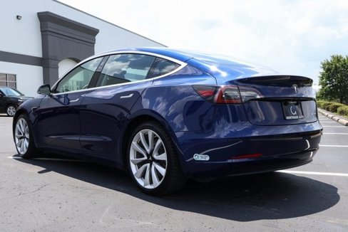 Used 2018 Tesla Model 3 Long Range image 9