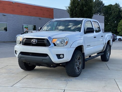 Used 2013 Toyota Tacoma PreRunner image 3