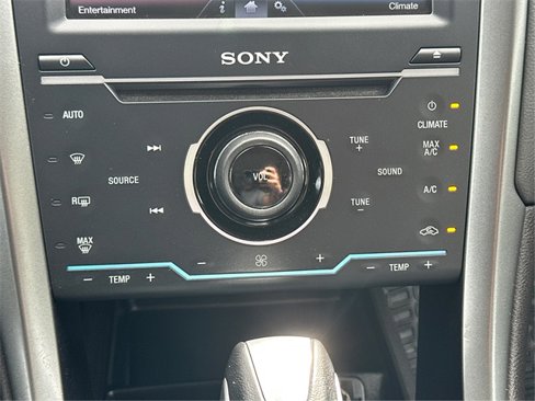 Used 2014 Ford Fusion Titanium image 24