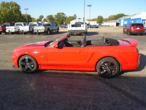 Used 2014 Ford Mustang GT Premium w/ Equipment Group 402A image 12