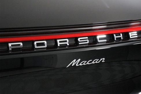 New 2026 Porsche Macan image 22