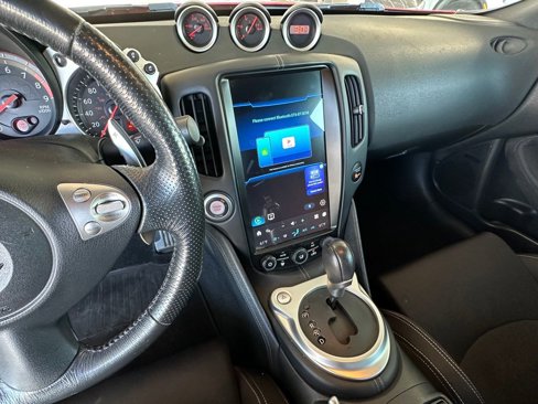 Used 2009 Nissan 370Z Touring image 13