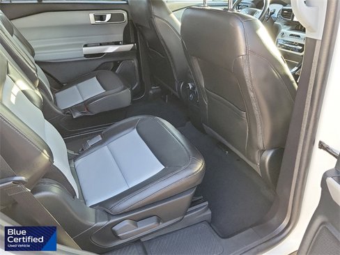 Certified 2022 Ford Explorer XLT w/ Equipment Group 202A image 19