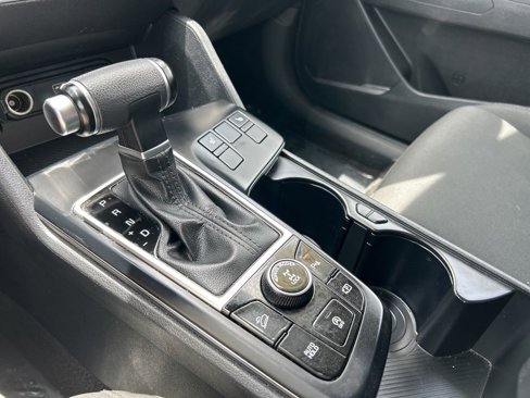 Used 2023 Kia Sportage LX image 30