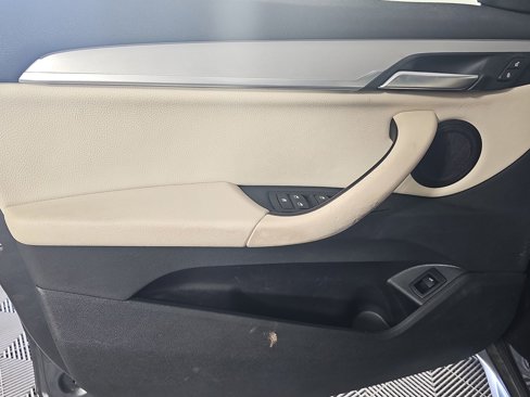 Used 2019 BMW X1 sDrive28i w/ Convenience Package image 11