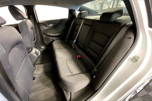 Used 2024 Chevrolet Malibu LT image 36