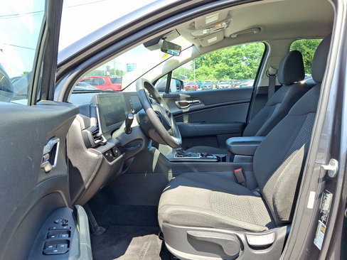 Used 2023 Kia Sportage LX image 13