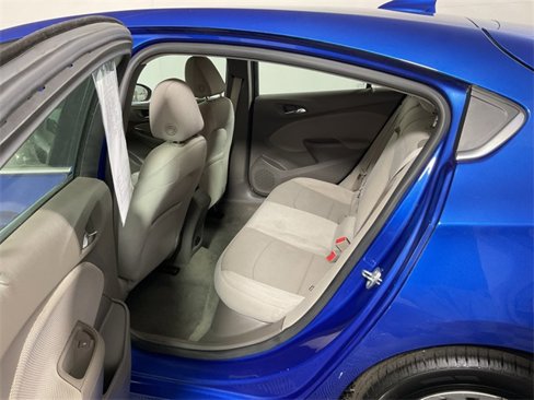 Used 2017 Chevrolet Cruze LT image 28