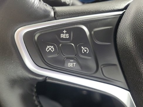 Used 2018 Chevrolet Equinox LT w/ Sun & Infotainment Package image 30
