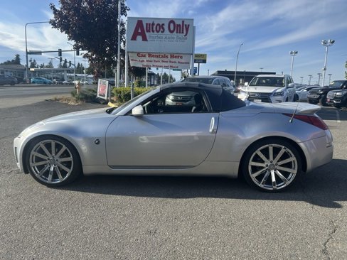 Used 2004 Nissan 350Z Enthusiast image 8