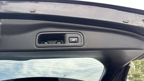 Used 2017 Honda Pilot Elite image 36