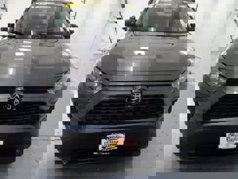 Used 2021 Toyota RAV4 LE image 22