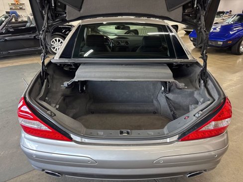 Used 2007 Mercedes-Benz SL 550 w/ Premium Pkg II image 39